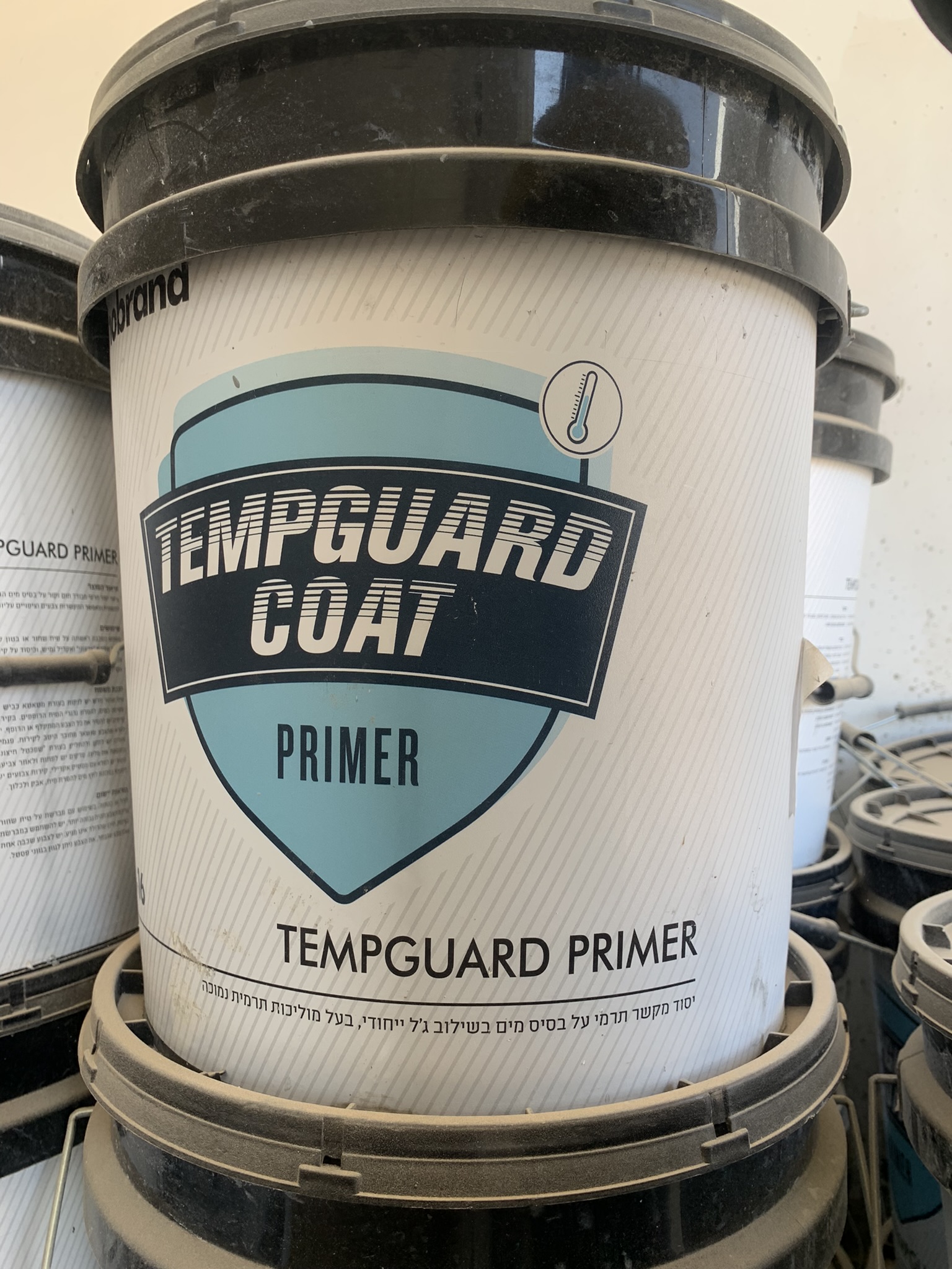 Tempguard Coat צבע ייסוד מקשר תרמי על בסיס מים